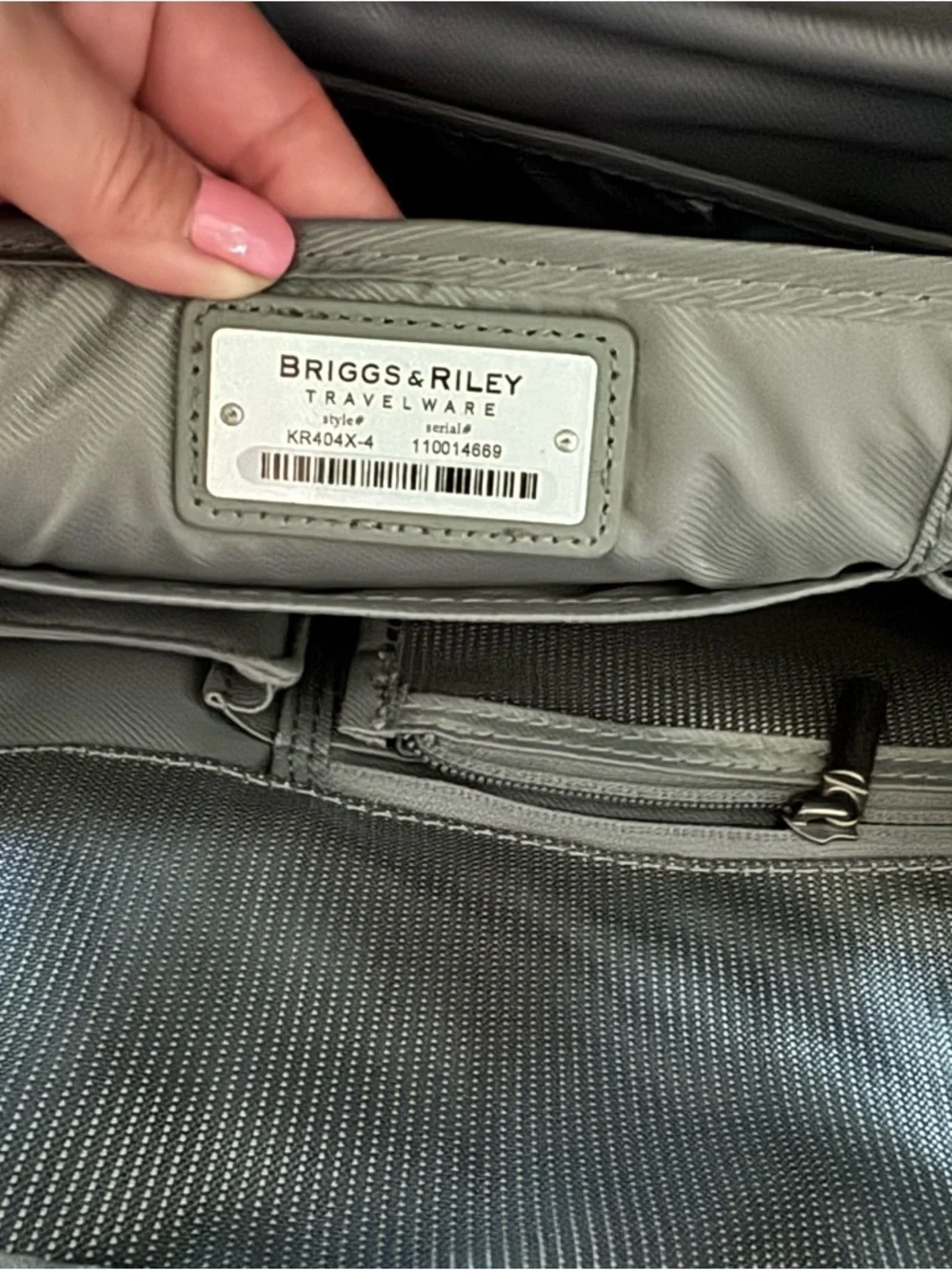 Brigs and Riley Kr404x-4 expandable executive rolling brief carryon 18”X14”
